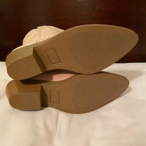 Size 7 Pink Cowgirl Boots - Picture 9 of 11